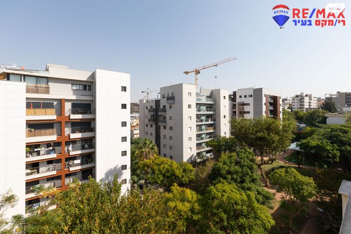 דירה, דון יוסף הנשיא, הרצליה