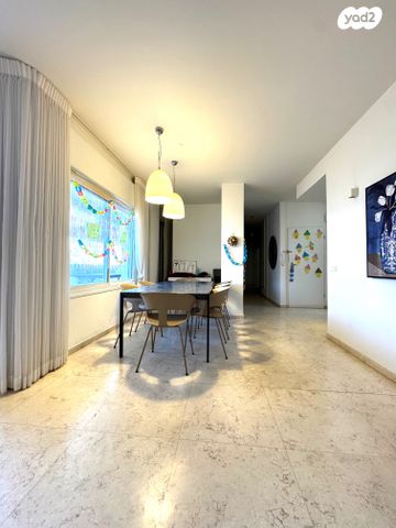 גג/ פנטהאוז, חוחית, רמות מנחם, הוד השרון