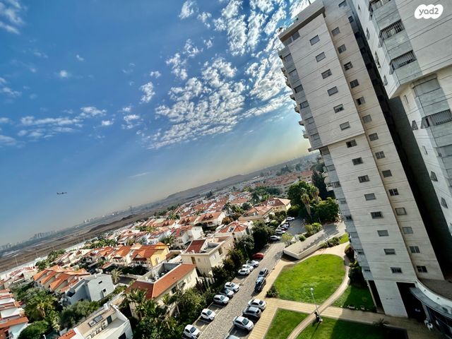 דירה, האיכרים, גני אזור, אזור