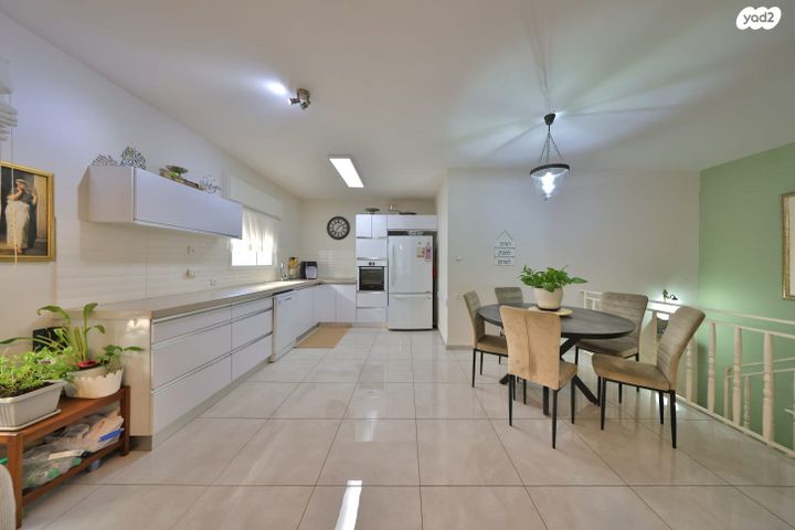 דירת גן, אלכסנדר זייד, קרית חיים מזרחית, חיפה