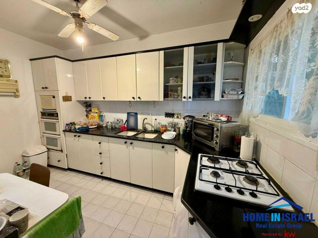 דירה, השבעה, מרכז העיר דרום, נתניה