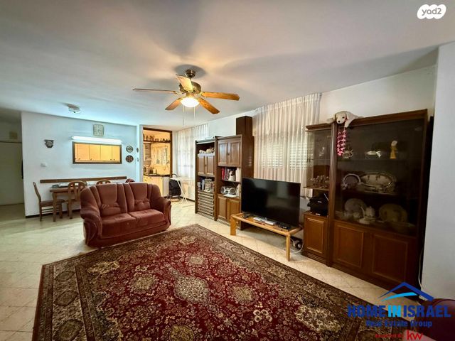 דירה, השבעה, מרכז העיר דרום, נתניה