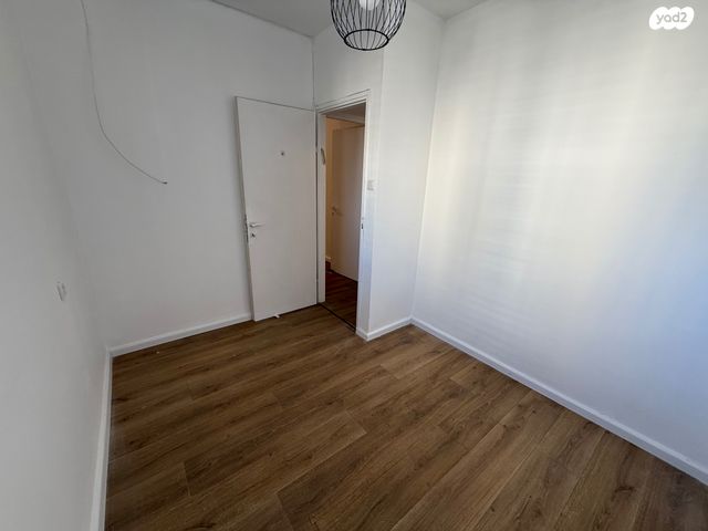 דירה, ד"ר אברהם אליהו הרכבי 13, תל חיים, תל אביב יפו