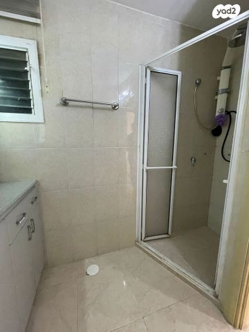 דירה, נווה חן, קרית אתא