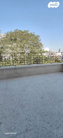 דופלקס, רבי נחמן מברסלב 23, צהלון, שיכוני חסכון, תל אביב יפו