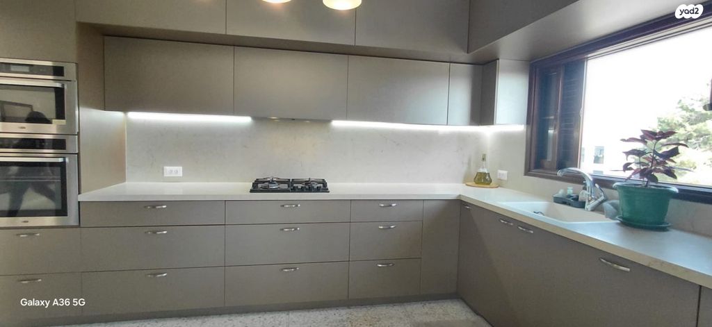 דופלקס, רבי נחמן מברסלב 23, צהלון, שיכוני חסכון, תל אביב יפו