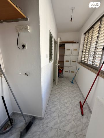 דירה, ד"ר אברהם אליהו הרכבי 13, תל חיים, תל אביב יפו