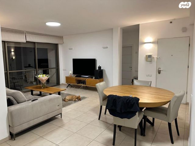 הגוש הגדול, רמת אביב החדשה, נופי ים