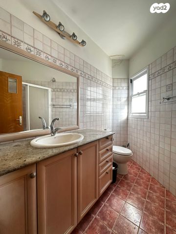 דירה, ד"ר יוחנן בדר, מרום נווה, רמת יצחק, רמת גן