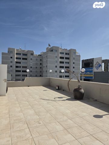 גג/ פנטהאוז, קרית יערים, רמת השרון