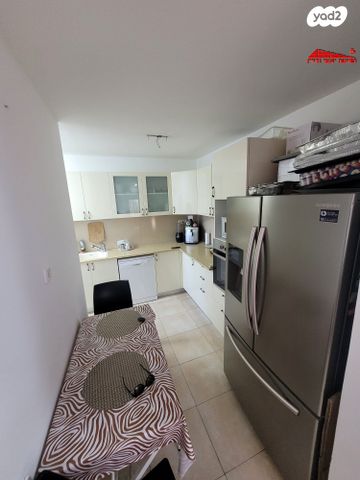 דירת גן, גני אביב, לוד