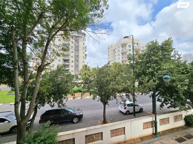 דירה, דרך דגניה 68, קרית השרון, נתניה