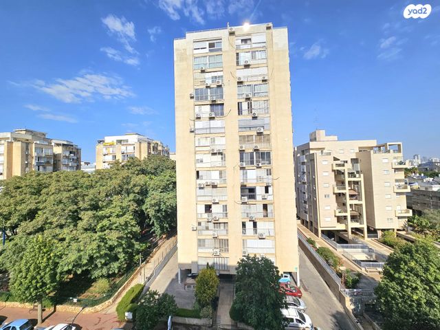 אריה בן אליעזר 65