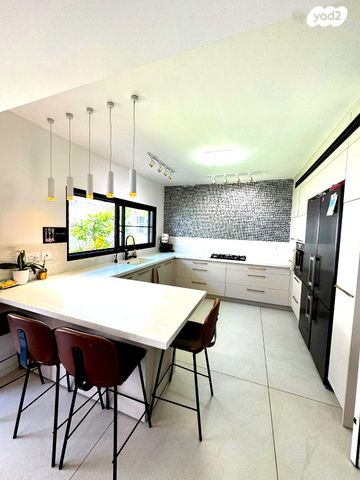 בית פרטי/ קוטג', מזכרת בתיה