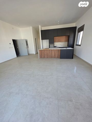 גג/ פנטהאוז, אופקים