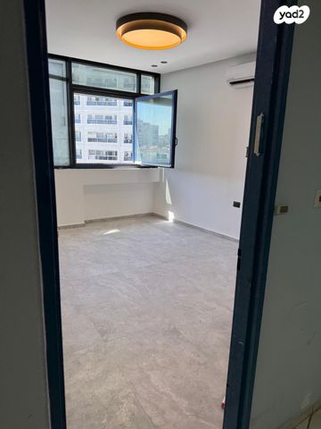 דירה, הטיילת 5, רובע א', אשדוד