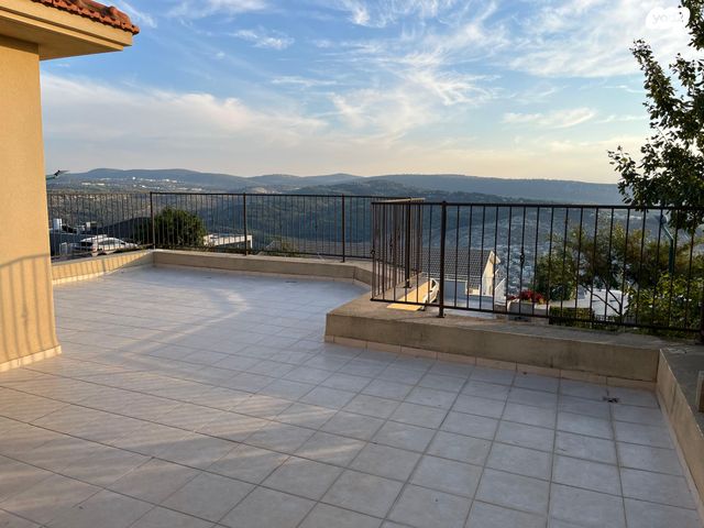 בית פרטי/ קוטג', צורית