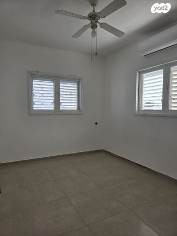 גג/ פנטהאוז, קרית יערים, רמת השרון