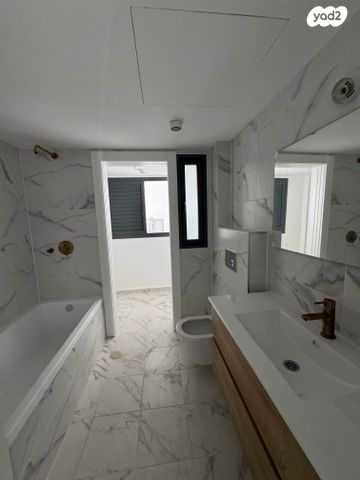 דירה, פארק העסקים האלף, ראשון לציון