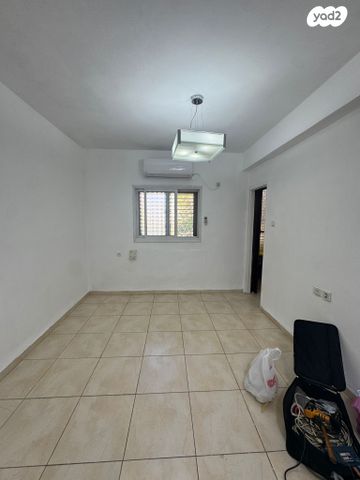 דירה, קרית ביאליק