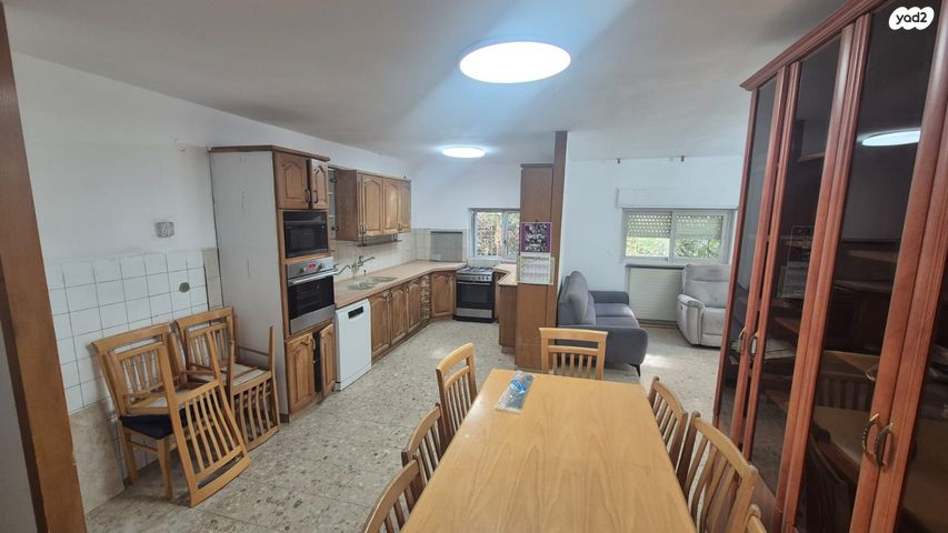 דירה, מקור חיים, מקור חיים, ירושלים