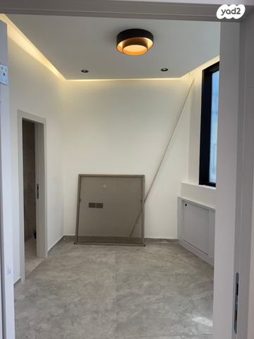 דירה, הטיילת 5, רובע א', אשדוד