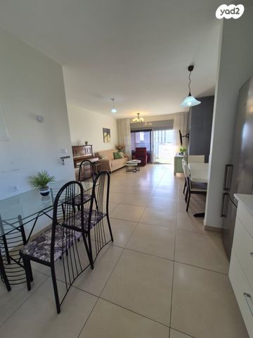 דירה, אור עקיבא