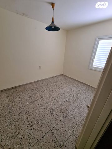 דירה, דוד תדהר, רמת אליהו, ראשון לציון