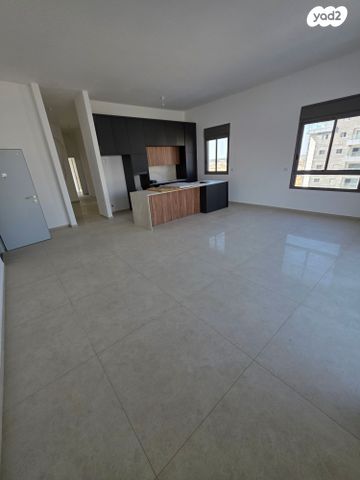 גג/ פנטהאוז, אופקים