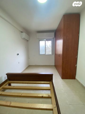 דירה, זלמן שניאור, רמות רמז, חיפה