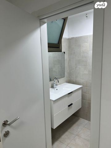 יחידת דיור, עמק הנשר, גדרה