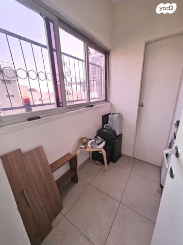 דירה, אריה בן אליעזר 65, נווה יהושע, ערמונים, רמת גן