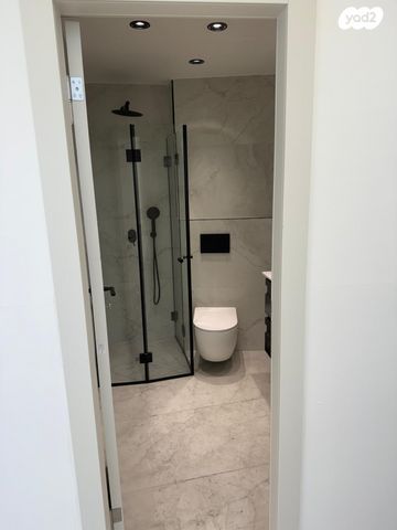 דירה, הטיילת 5, רובע א', אשדוד