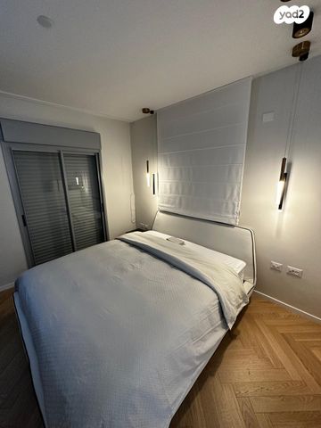 דירה, אנצו סירני, גבעת הרמבם, גבעתיים