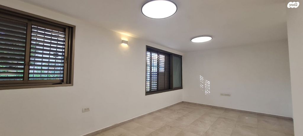 דירה, ירמיהו 27, נאות יהודית ונווה ארזים, חולון