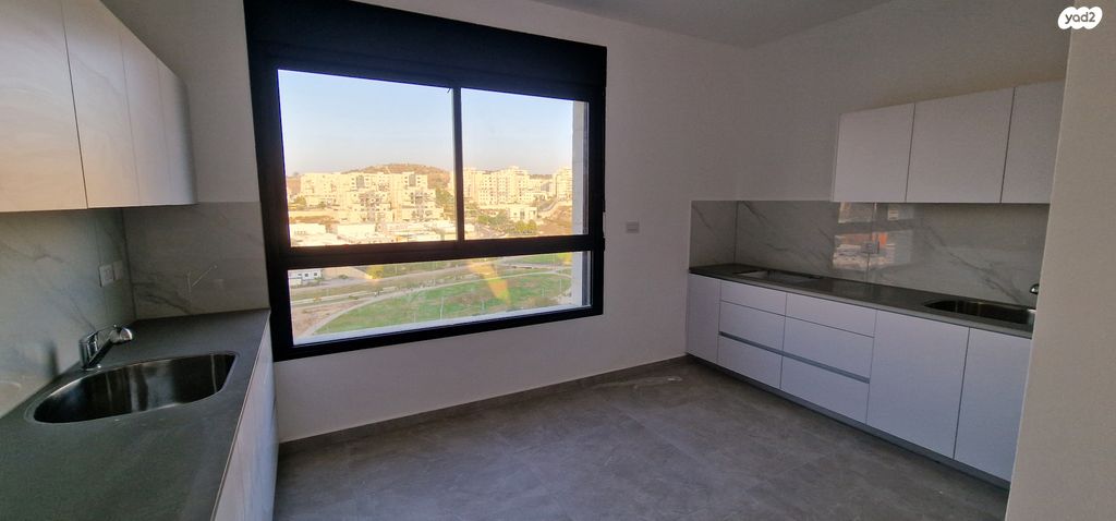 גג/ פנטהאוז, איילת השחר / רמת בית שמש ד-3, בית שמש