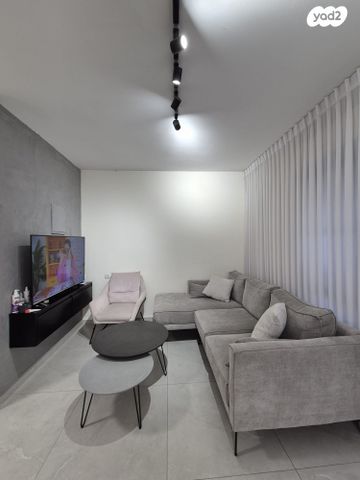 דירה, נחל שורק, משואה, מודיעין מכבים רעות