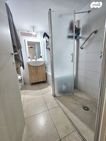 דירה, אריה בן אליעזר 65, נווה יהושע, ערמונים, רמת גן