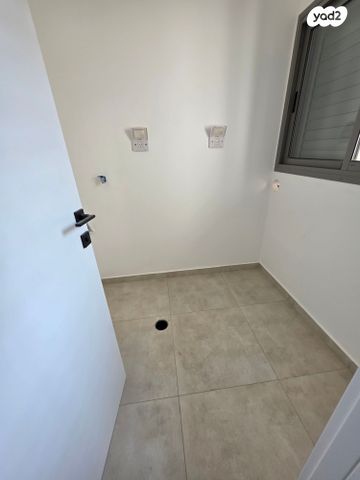 גג/ פנטהאוז, אופקים