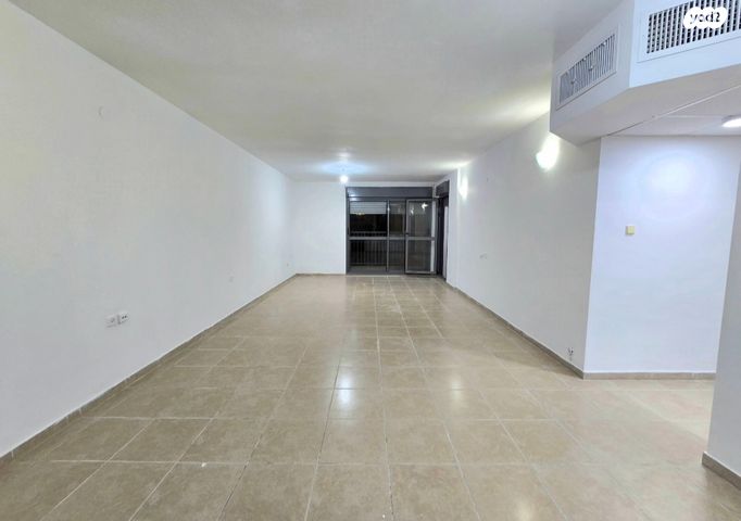 דירה, דרך דגניה 68, קרית השרון, נתניה