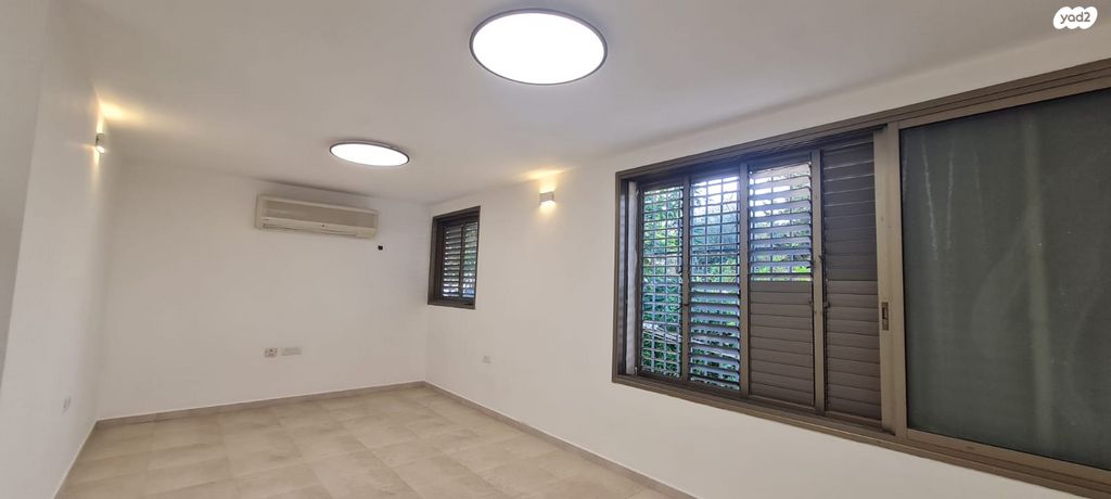 דירה, ירמיהו 27, נאות יהודית ונווה ארזים, חולון