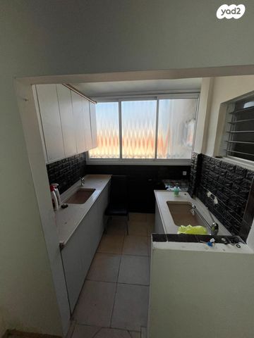 דירה, יהודה הלוי, בן גוריון, אשקלון