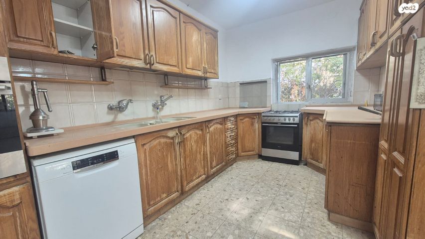 דירה, מקור חיים, מקור חיים, ירושלים