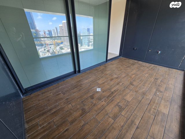 דירה, תוצרת הארץ 5, נחלת יצחק, תל אביב יפו