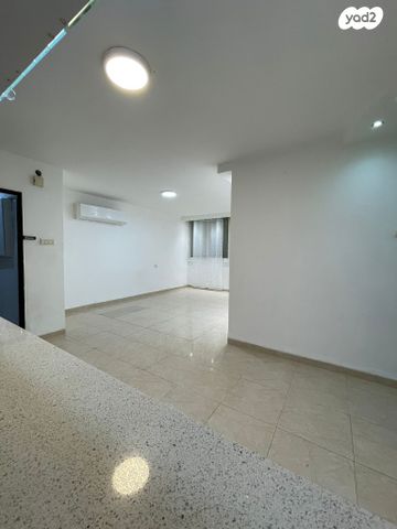 דירה, נווה חן, קרית אתא