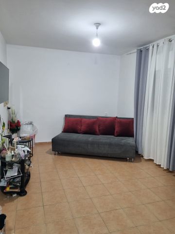 דירה, הזית, ניצנה, בת ים