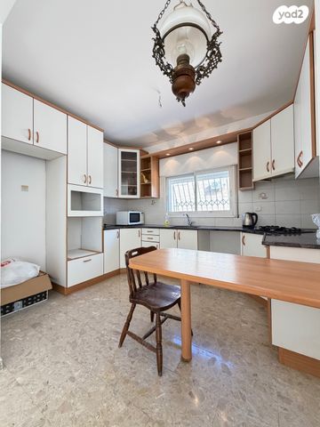 דירה, ראול ולנברג, רמת אשכול, חיפה