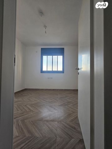 דירה, דוכיפת, גבעת אלונים, קרית אתא