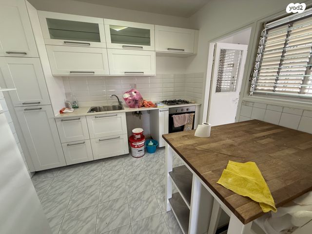 דירה, ד"ר אברהם אליהו הרכבי 13, תל חיים, תל אביב יפו