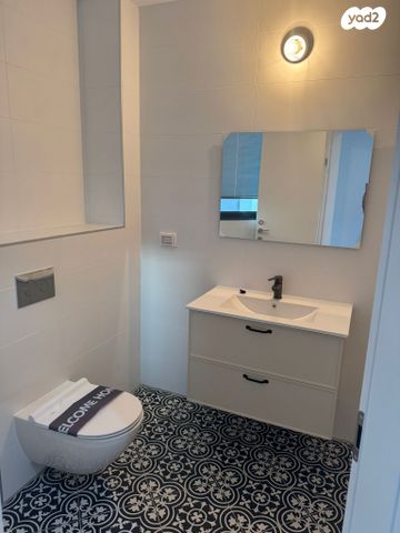 דירה, תוצרת הארץ 5, נחלת יצחק, תל אביב יפו